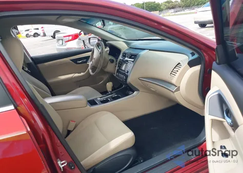 2015 Nissan Altima 2.5 S z USA, uszkodzony, nr VIN 1N4AL3AP4FC453009
